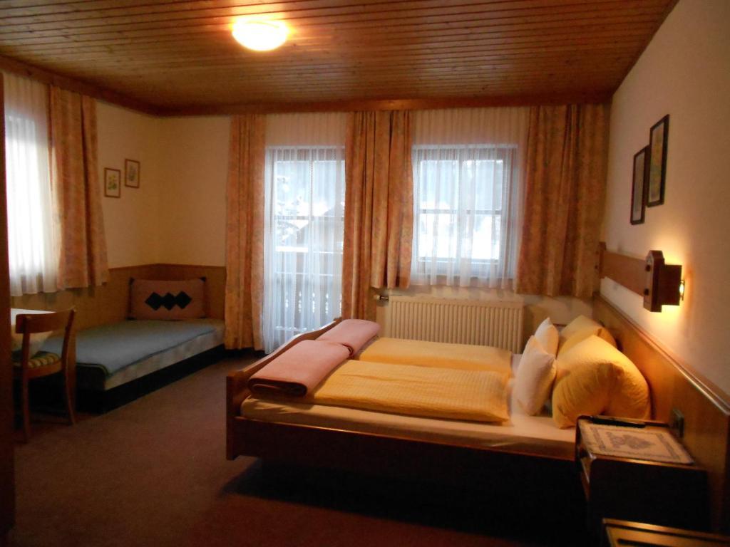 Pension Thorerhof Haus im Ennstal Szoba fotó